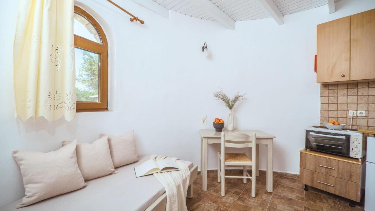 Fata Morgana Studios & Apartments Frangocastelo Luaran gambar